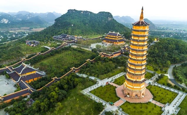 NINH BINH-BAI DING_ TRANG AN-HA LONG– 4 Days 3 Nights