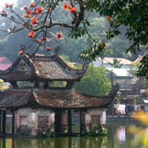 A PILGRIMAGE ACROSS VIETNAM -A GLIMPSE OF VIETNAM